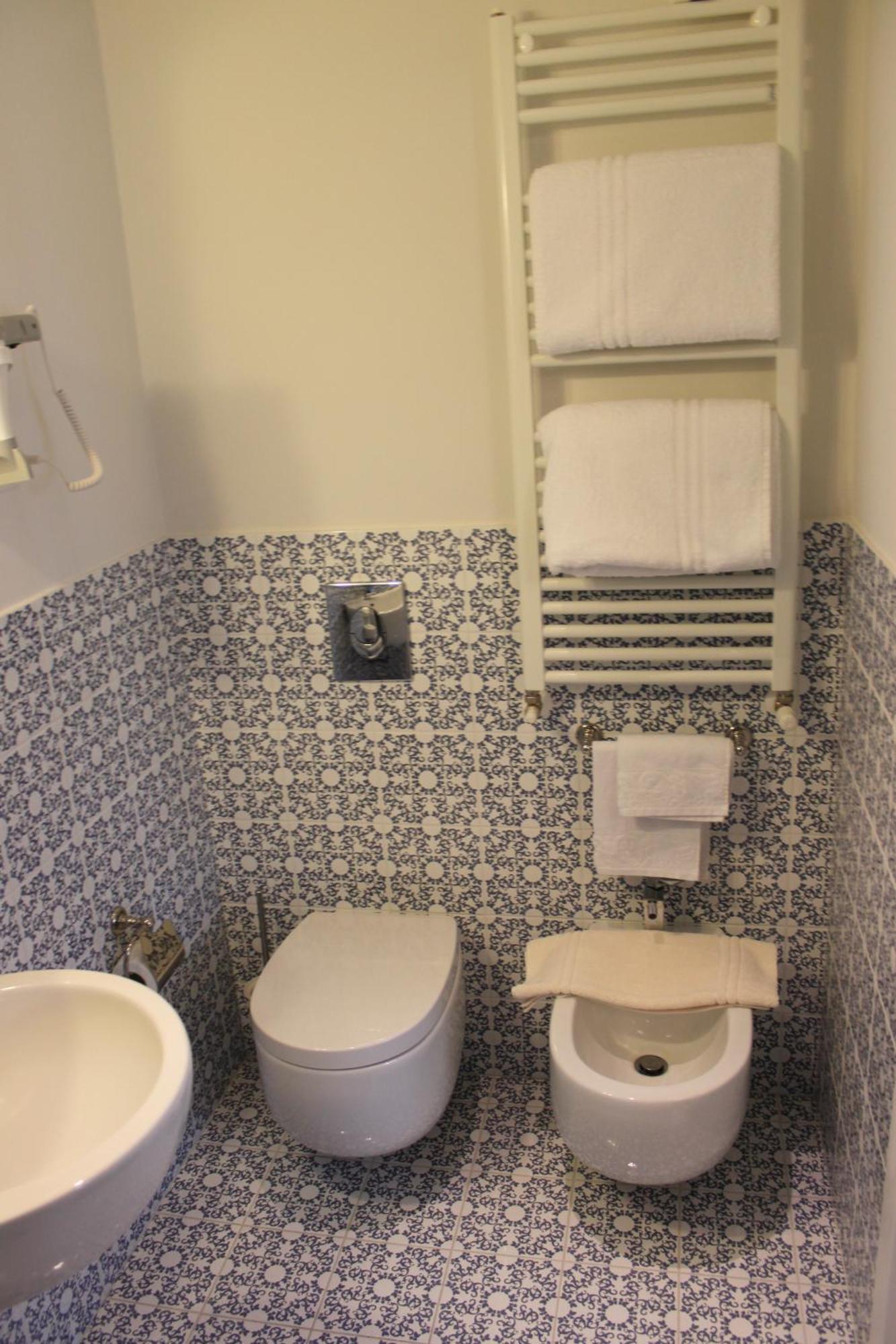 Abracadabra Tortona Bed & Breakfast Milan Exterior photo
